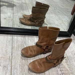 Nine West brown leather booties size 6